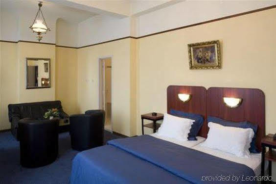 Hotel Antwerp Billard Palace Номер фото